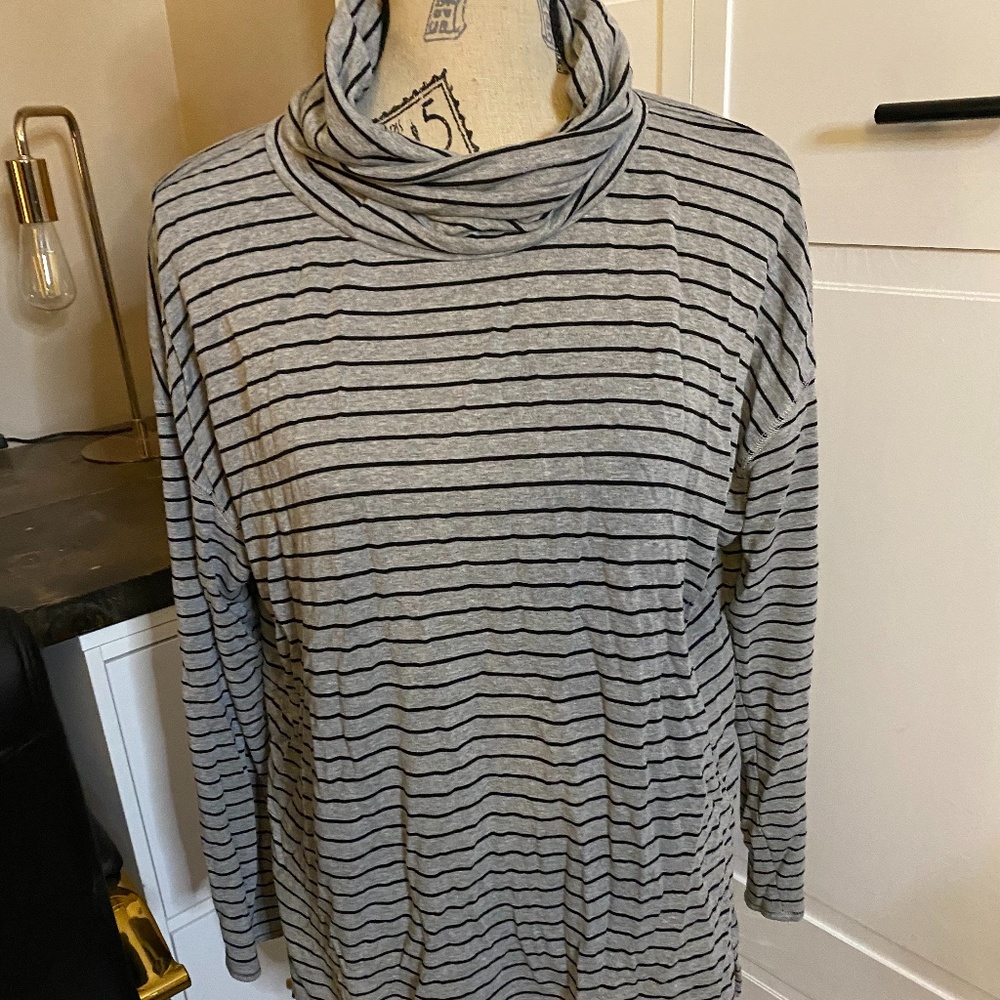 Liz Claiborne Cowlneck Sweater